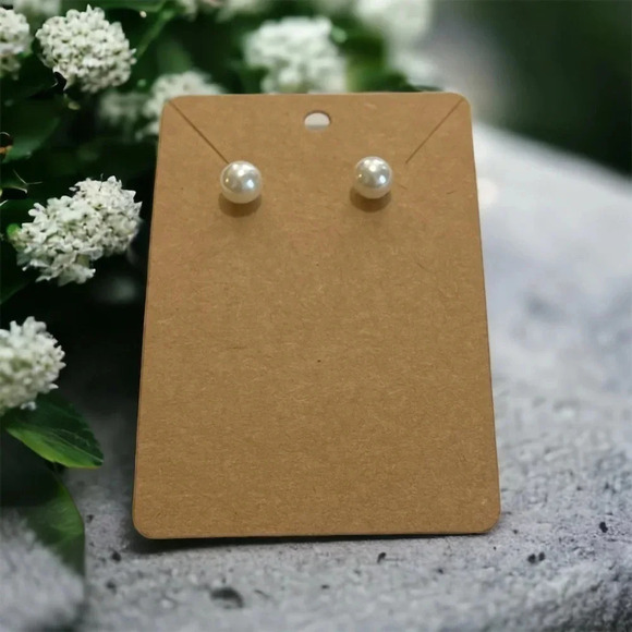 Elegant Faux Pearl Stud Earrings - Picture 5 of 7